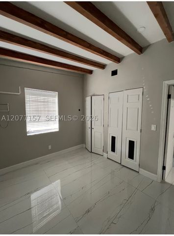 6060 NW 7th St, Miami, FL 33126