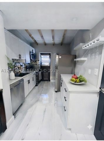 6060 NW 7th St, Miami, FL 33126