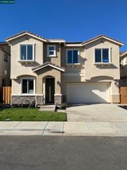 840 Crescendo Street, Fairfield, CA 94534