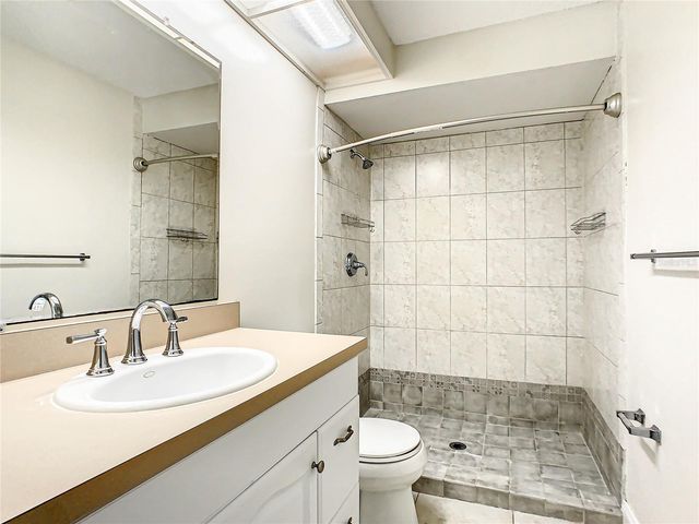 955 SUNRIDGE DRIVE 102, Sarasota, FL 34234