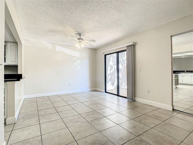 955 SUNRIDGE DRIVE 102, Sarasota, FL 34234