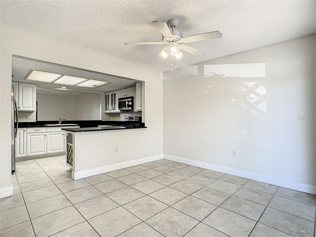 955 SUNRIDGE DRIVE 102, Sarasota, FL 34234