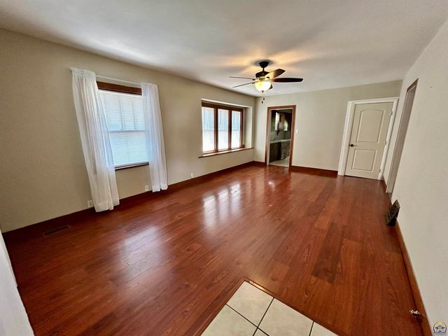 625 SW Wayne AVE, Topeka, KS 66606