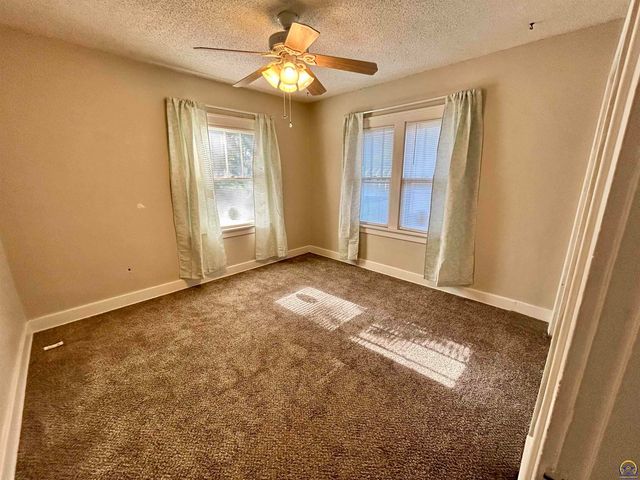 625 SW Wayne AVE, Topeka, KS 66606