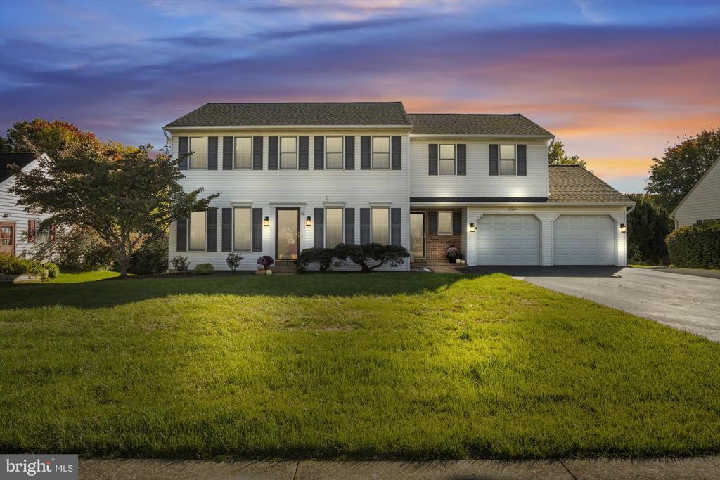 70 MILLSTONE DR, Brownstown, PA 17508