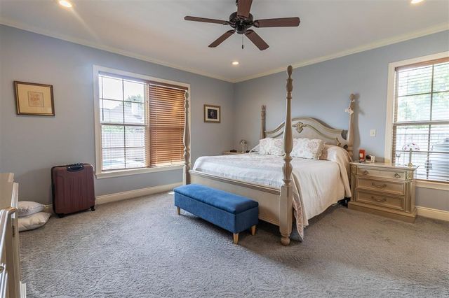 2335 Longue Vue Drive, Lake Charles, LA 70605