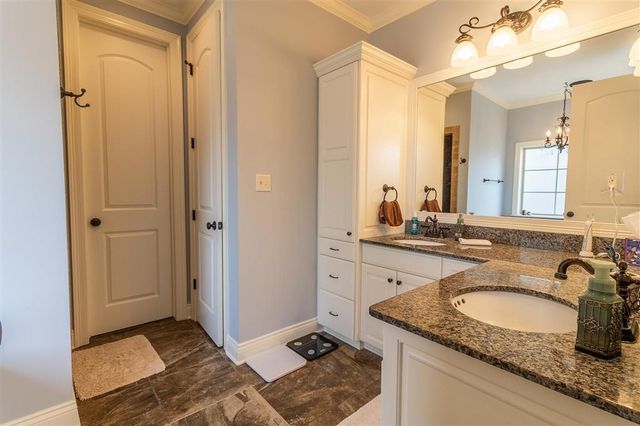 2335 Longue Vue Drive, Lake Charles, LA 70605