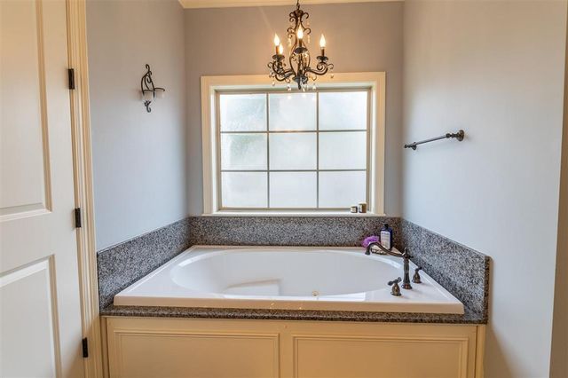 2335 Longue Vue Drive, Lake Charles, LA 70605