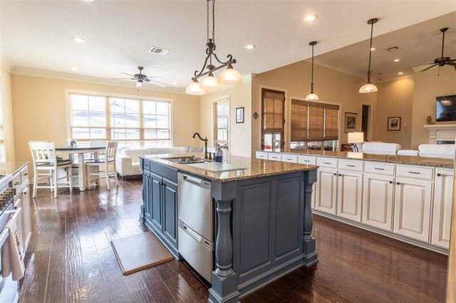 2335 Longue Vue Drive, Lake Charles, LA 70605