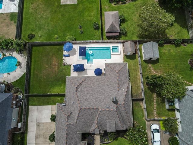 2335 Longue Vue Drive, Lake Charles, LA 70605
