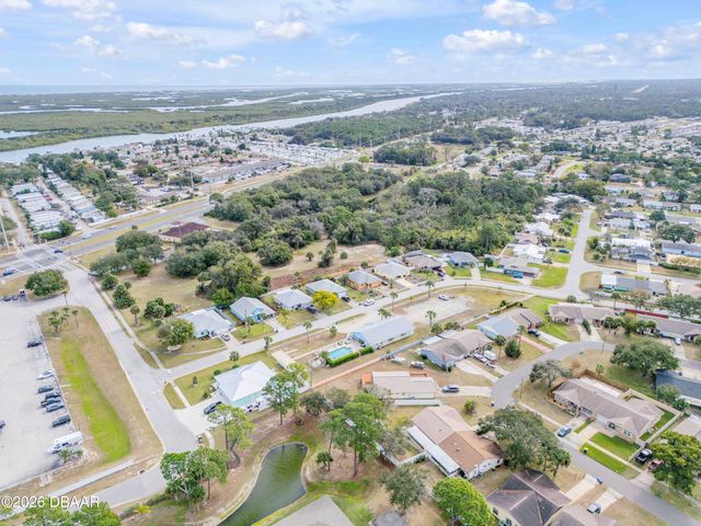 26 Laughing Gull Lane, Edgewater, FL 32141