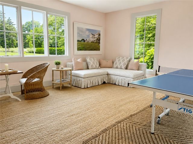 124 Harrison Avenue, Newport, RI 02840