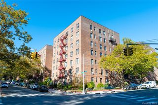 10235 64th Road 3B, Forest Hills, NY 11375