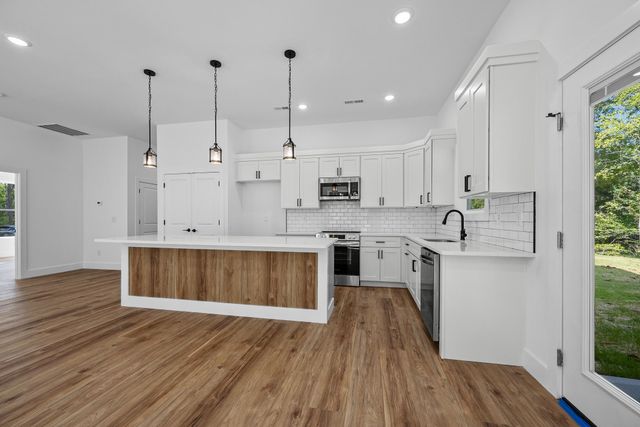 208 Eastbrook Road, Gaffney, SC 29340