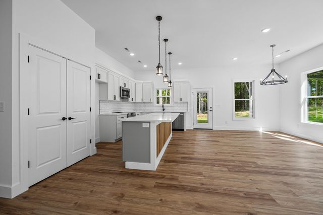208 Eastbrook Road, Gaffney, SC 29340
