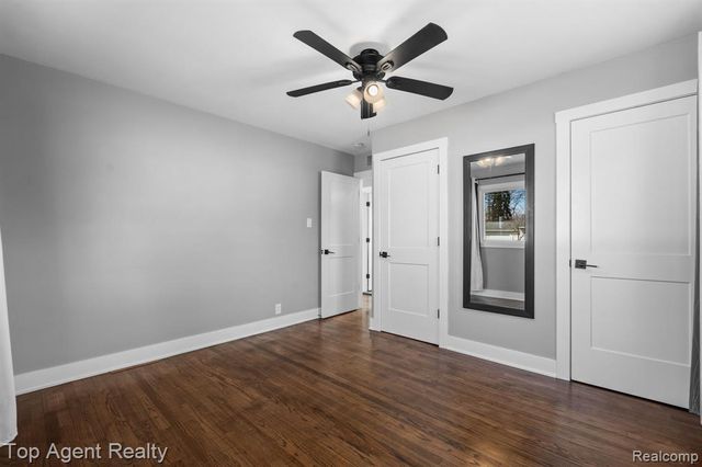 8608 Grace St Street, Shelby Twp, MI 48317