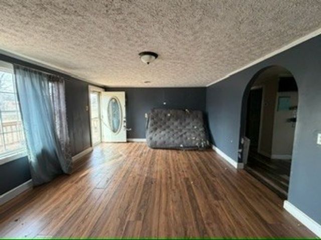 9830 Caneyville Rd, Morgantown, KY 42261