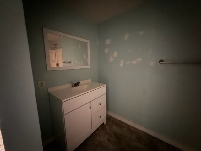 9830 Caneyville Rd, Morgantown, KY 42261