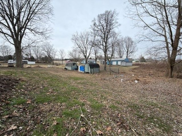 9830 Caneyville Rd, Morgantown, KY 42261