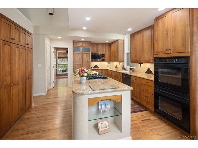 9561 E Lake Cir, Greenwood Village, CO 80111