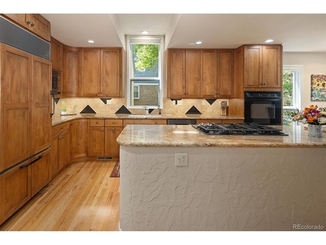 9561 E Lake Cir, Greenwood Village, CO 80111