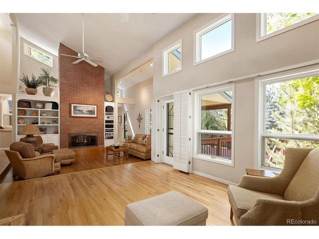 9561 E Lake Cir, Greenwood Village, CO 80111