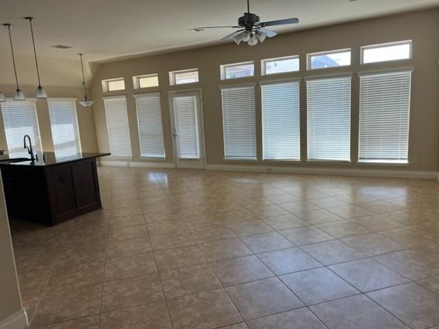 2008 Biscayne Lake Drive, Pearland, TX 77584