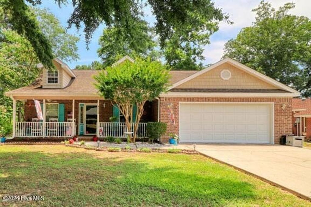 9129 Landing Drive SW, Carolina Shores, NC 28467