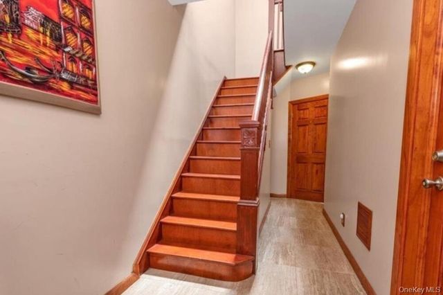 6146 56th Street FL1, Maspeth, NY 11378