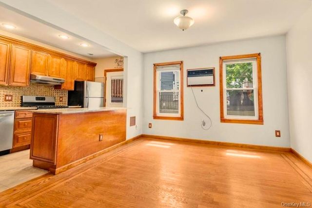 6146 56th Street FL1, Maspeth, NY 11378