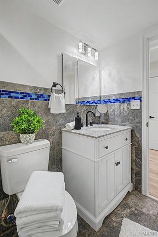 4822 Hamburg Avenue, St Louis, MO 63123