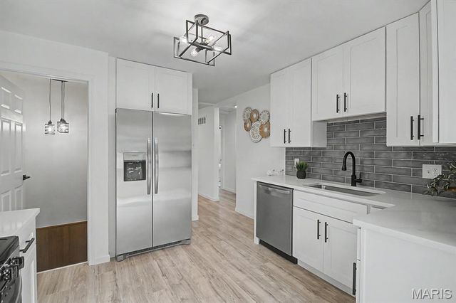 4822 Hamburg Avenue, St Louis, MO 63123