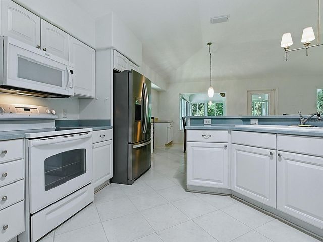 17037 SE 76TH CREEKSIDE CIRCLE, The Villages, FL 32162