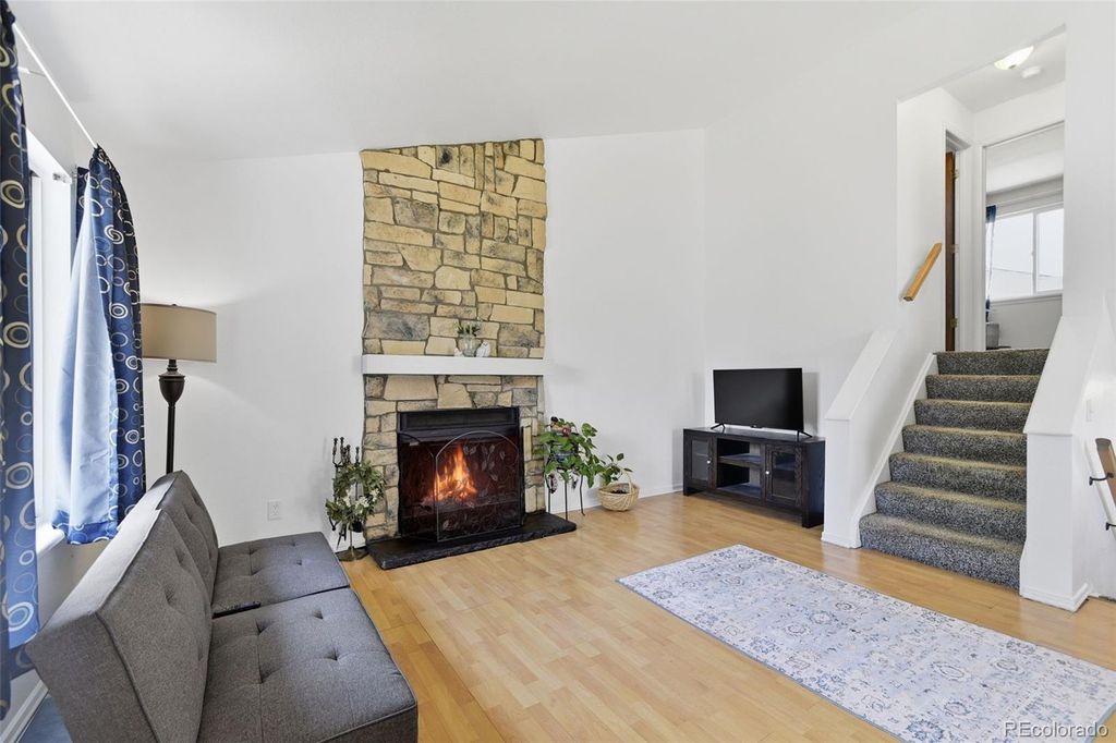 19335 E Batavia pl Place E, Aurora, CO 80011