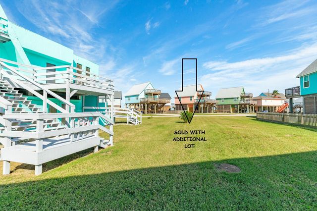 131 Point Lafitte Court, Surfside Beach, TX 77541