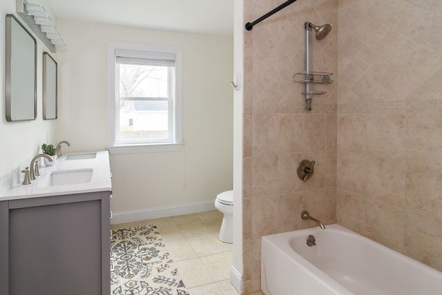 3 Leighton St, Natick, MA 01760