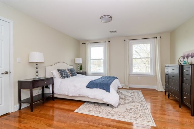 3 Leighton St, Natick, MA 01760