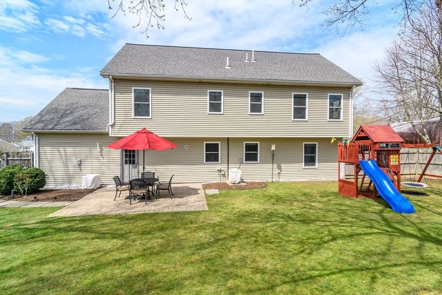 3 Leighton St, Natick, MA 01760