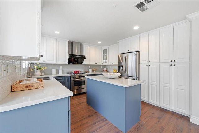32755 Folklore Loop, Union City, CA 94587