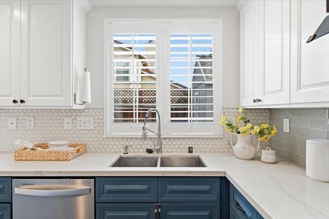 32755 Folklore Loop, Union City, CA 94587