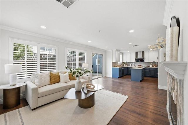 32755 Folklore Loop, Union City, CA 94587
