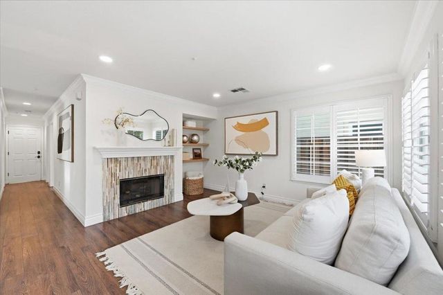 32755 Folklore Loop, Union City, CA 94587