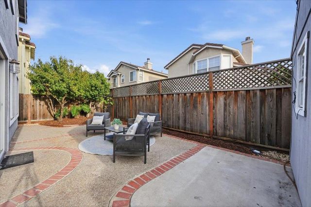 32755 Folklore Loop, Union City, CA 94587