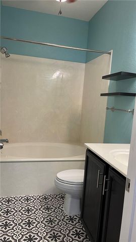 1900 Little Elm TRL 40, Cedar Park, TX 78613