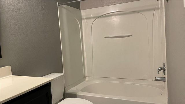 1900 Little Elm TRL 40, Cedar Park, TX 78613