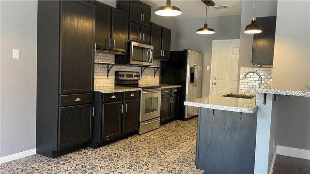 1900 Little Elm TRL 40, Cedar Park, TX 78613