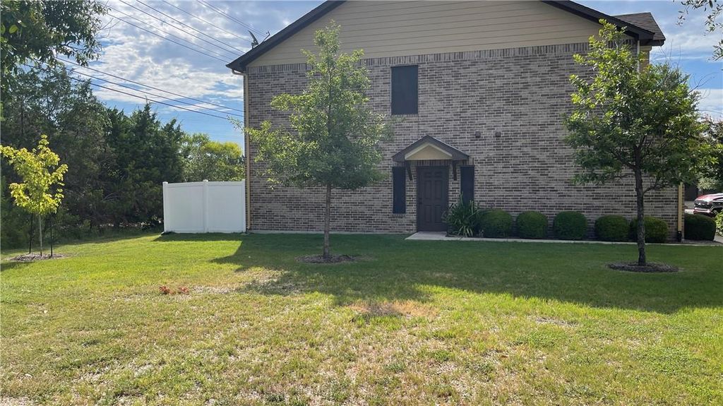 1900 Little Elm TRL 40, Cedar Park, TX 78613