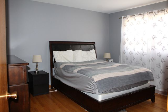 8425 W Castle Island Avenue, Chicago, IL 60656