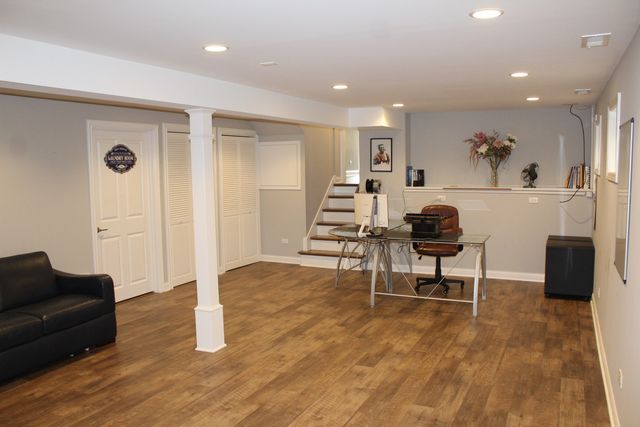 8425 W Castle Island Avenue, Chicago, IL 60656