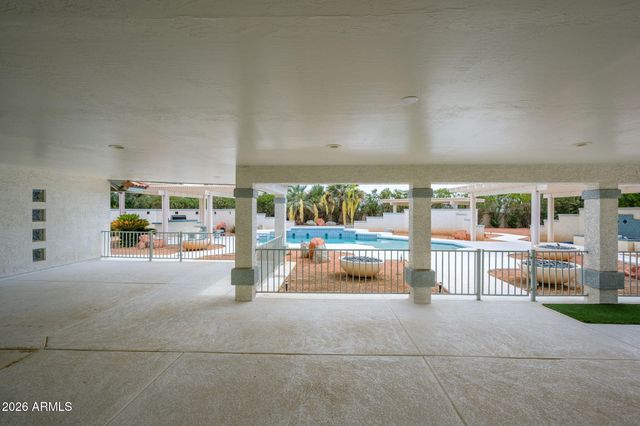 7811 E CHARTER OAK Road, Scottsdale, AZ 85260